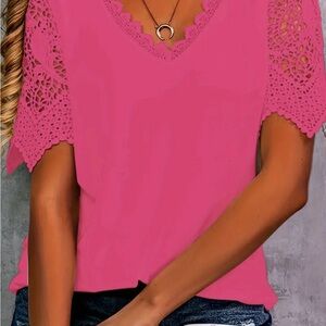 Elegant Women’s v-neck T-shirt Size XL